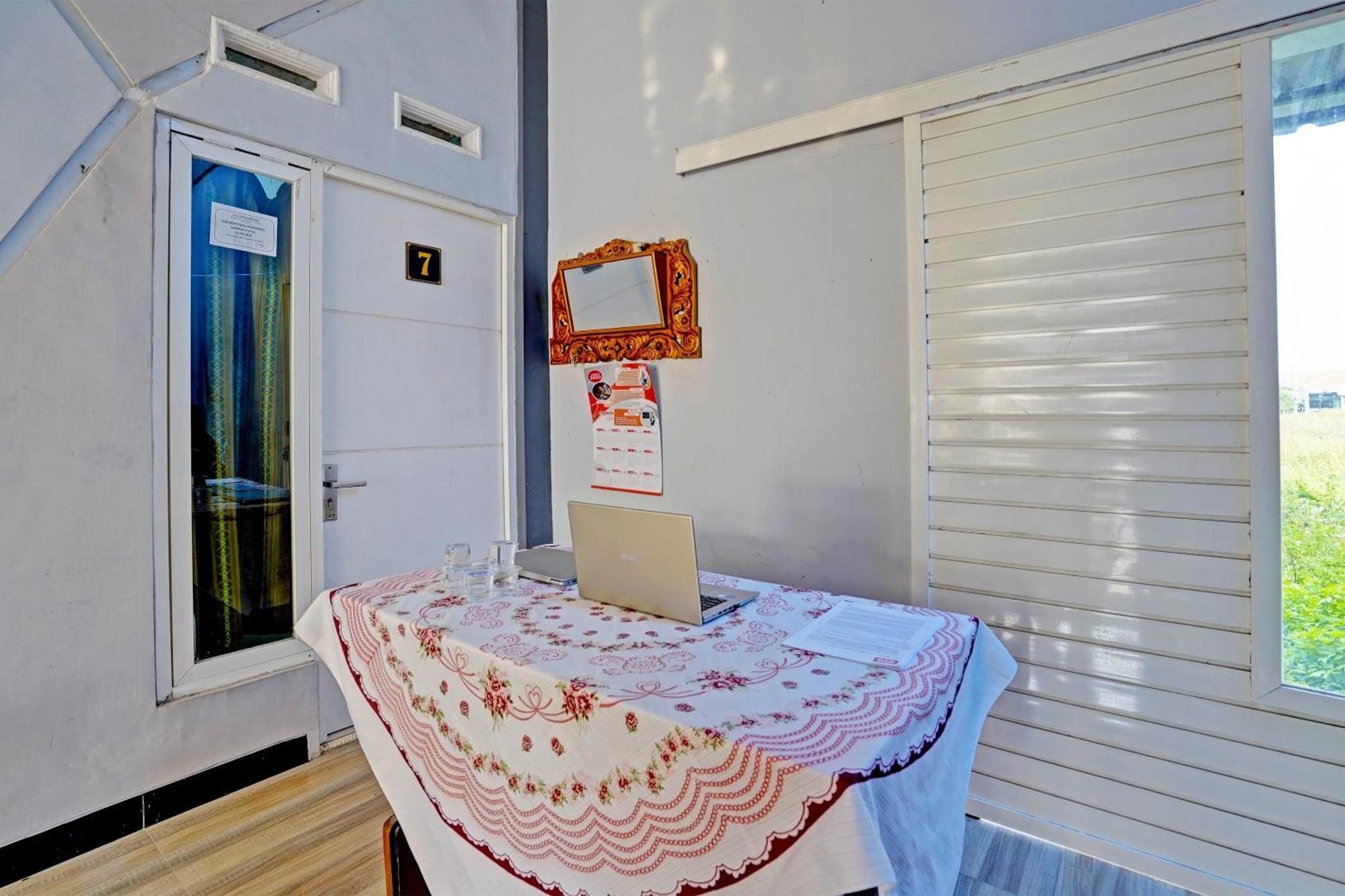 Oyo Life 91866 Paradise Ok Kost Syariah Mojokerto Exterior foto
